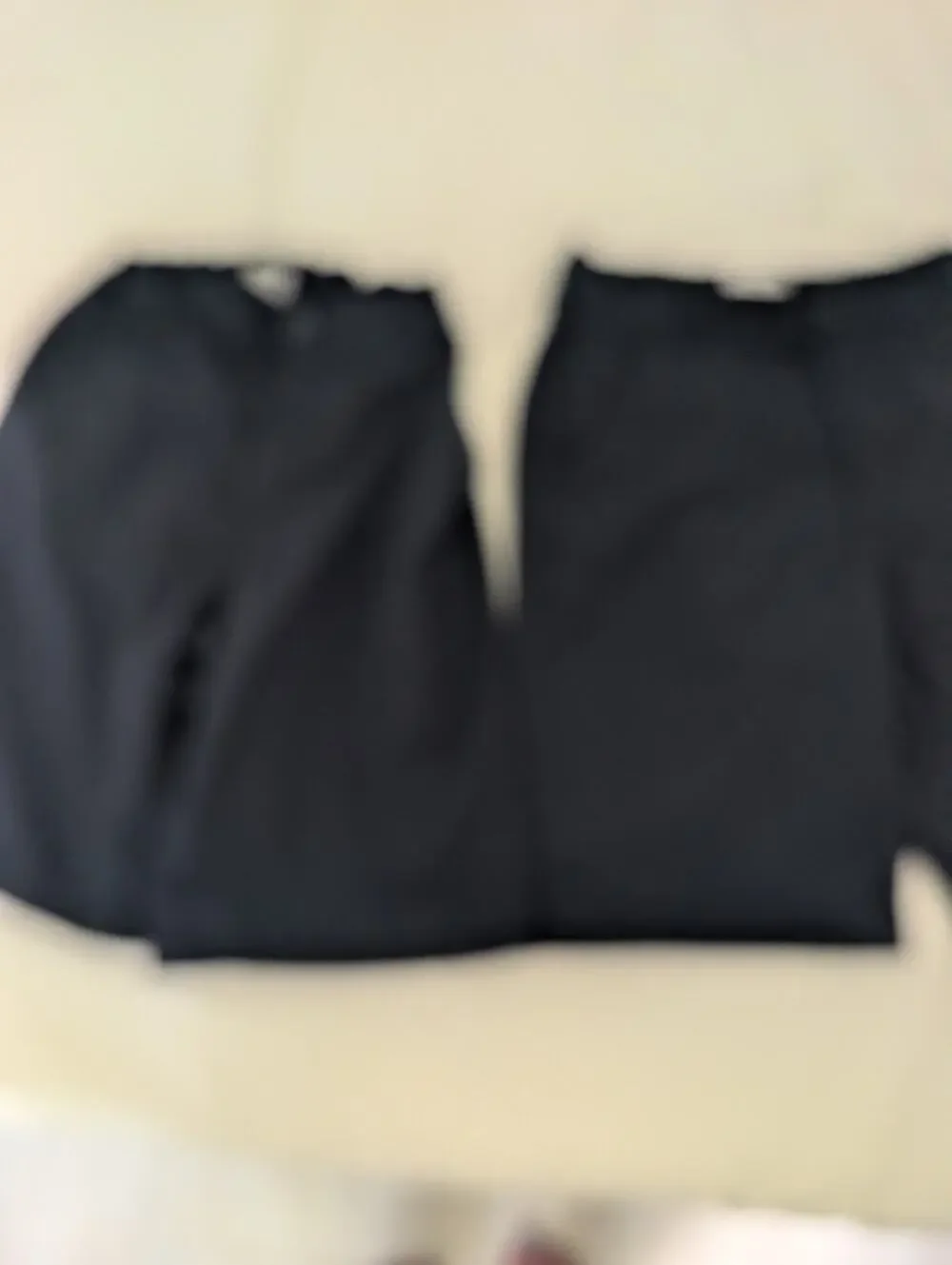Old Navy Boy's Built-In Flex Knee Length Twill Shorts Sz 10, 2 Pairs adjustable